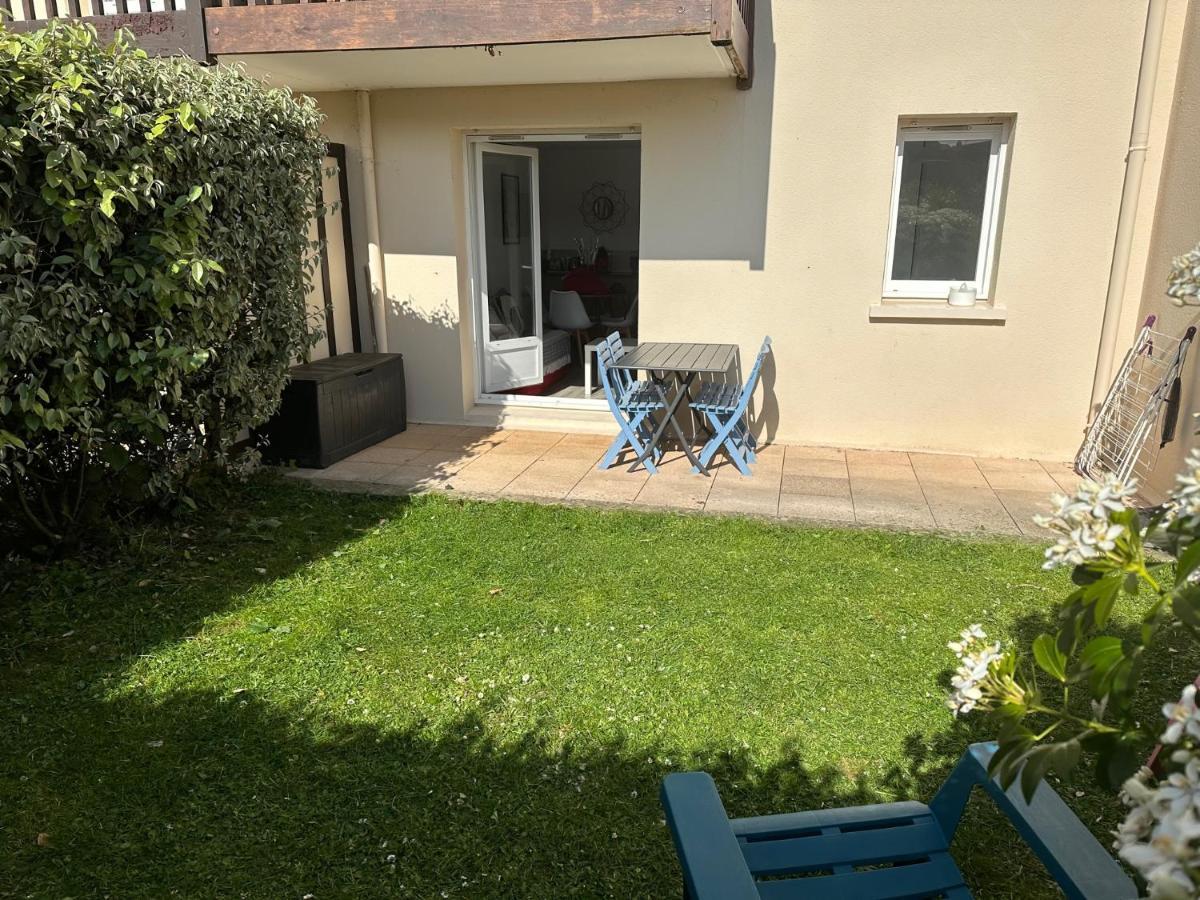 2 Pieces Jardin, Acces Direct Mer Et Proche Thalasso Cabourg Bagian luar foto